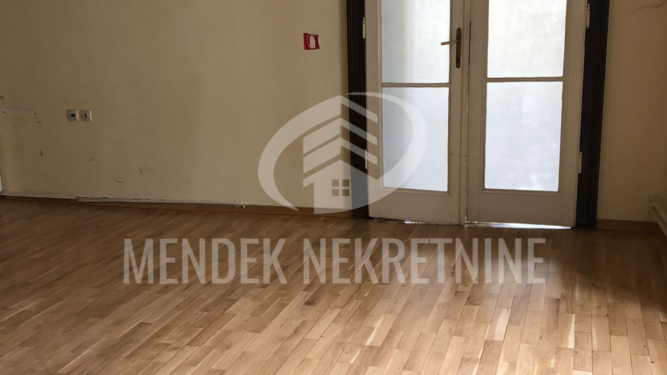 Commercial Property, 125 m2, For Rent, Varaždin - Centar